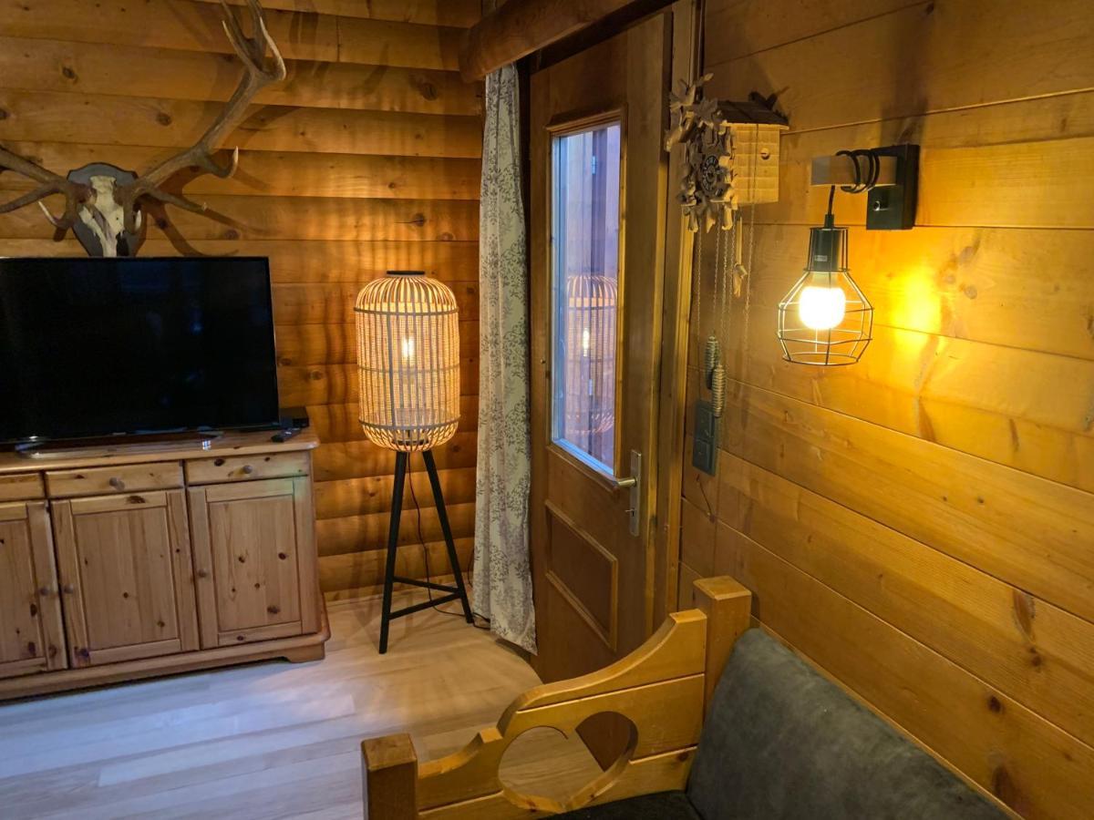 Ferienwohnungen Im Blockhaus Metzler Шварценберґ-ім-Бреґенцервальд Екстер'єр фото